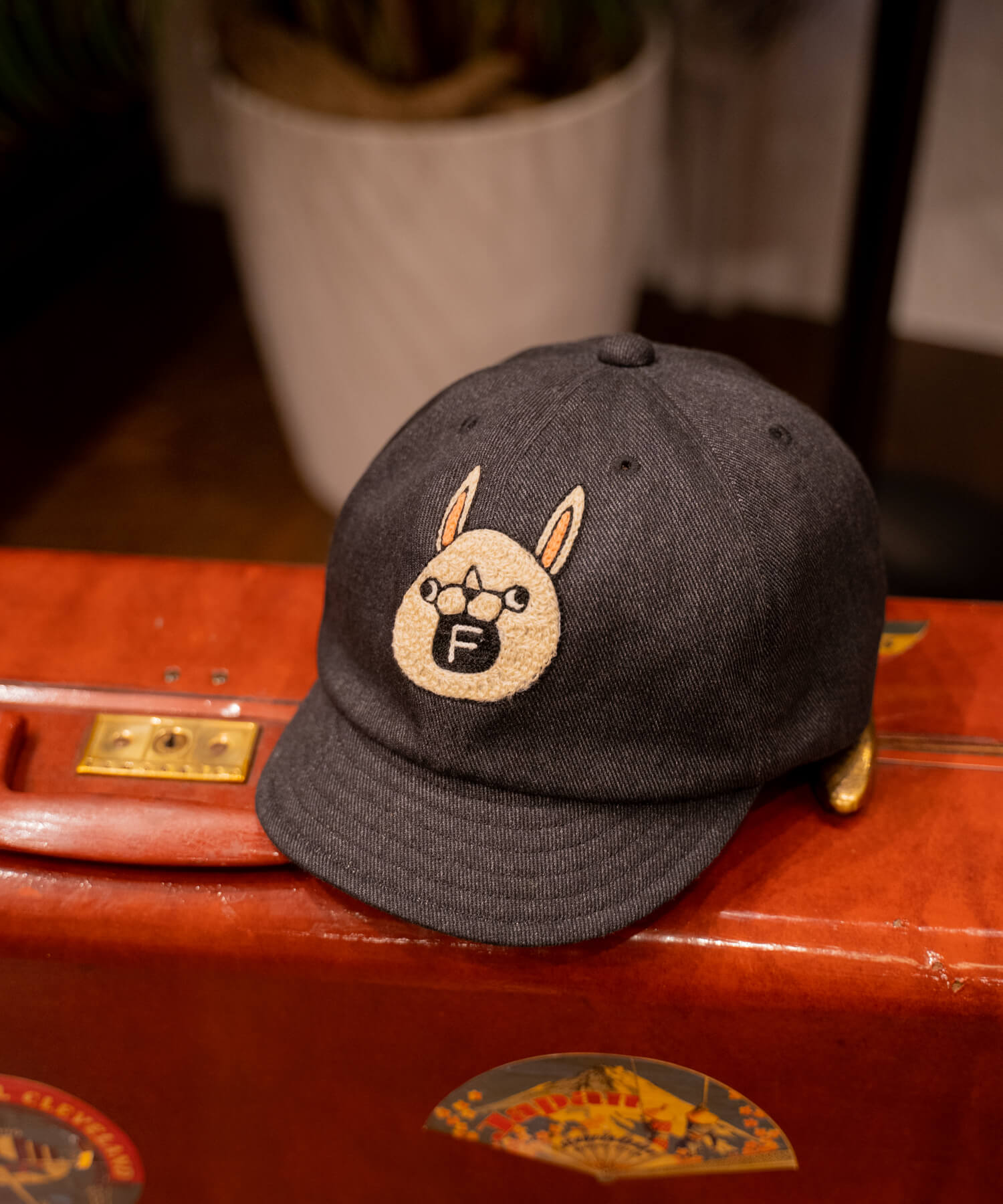 【2023 NEW YEAR LIMITED】doodle50 THE × THE FAT HATTER BRIDGE CAP / Rabbit