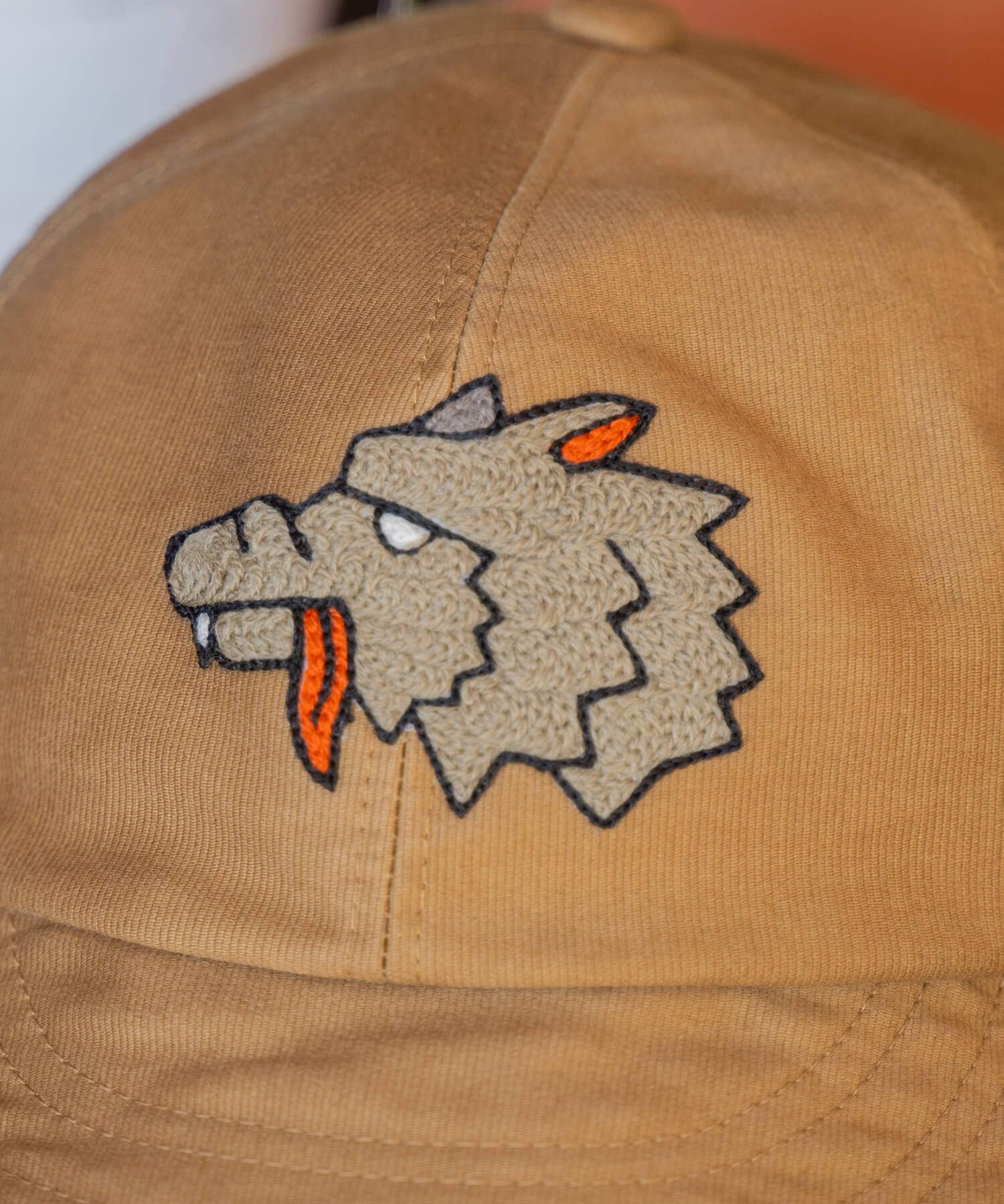 Wolf HandChainStitch cap